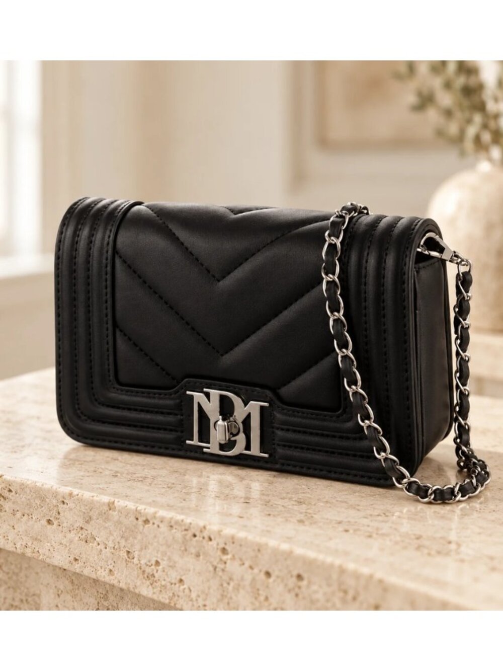 Badgley Mischka BM-4148 Black V Quilted Frame Crossbody Bag NWT